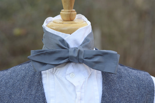 Grey Silk Cravat