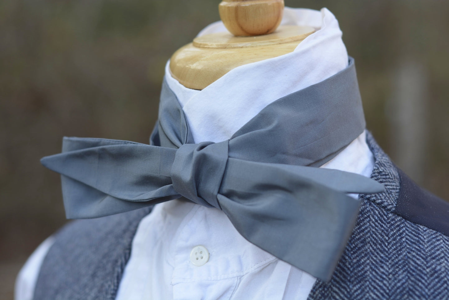 Grey Silk Cravat